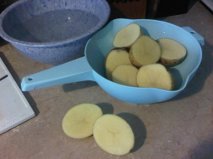 cut potatoes